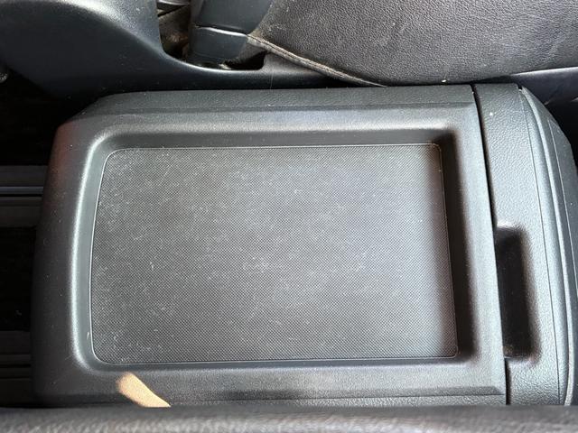 アルファード 240S キーレス エアバック パワステ パワーウインドウ カーテンエアバッグ リアオートエアコン 電動格納ミラー 衝突安全ボディ スマートキー ABS DVD再生 リアカメラ 盗難防止装置(24枚目)