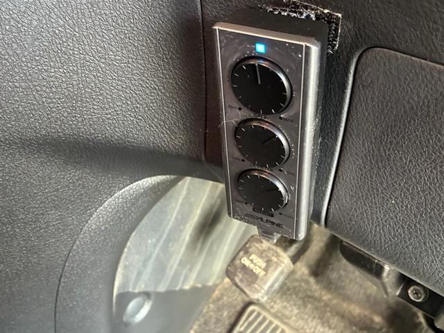 アルファード 240S キーレス エアバック パワステ パワーウインドウ カーテンエアバッグ リアオートエアコン 電動格納ミラー 衝突安全ボディ スマートキー ABS DVD再生 リアカメラ 盗難防止装置(27枚目)