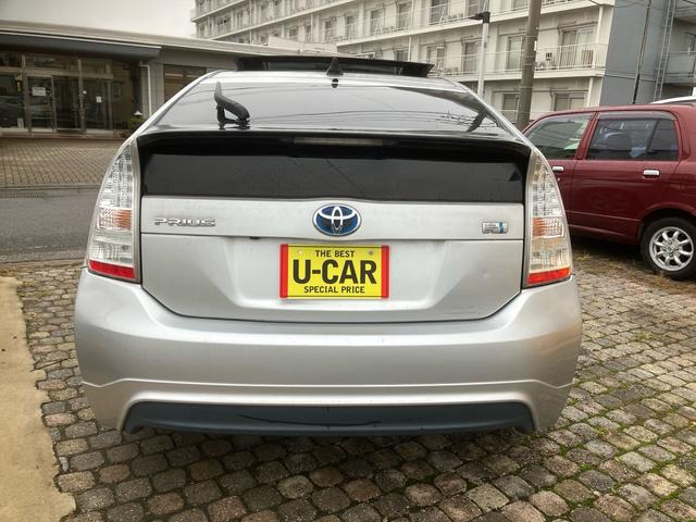 プリウス Ｇ　サンルーフ　モデリスタ　フルエアロ　車高調　ナビ　テレビ　Ｂｌｕｅｔｏｏｔｈ　バックカメラ　ＥＴＣ　クルーズコントロール　ソーラーパネル　スマートキー　ハイブリッド（12枚目）
