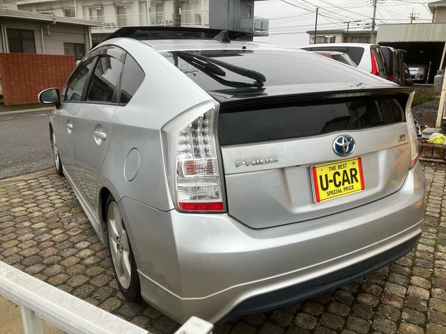 プリウス Ｇ　サンルーフ　モデリスタ　フルエアロ　車高調　ナビ　テレビ　Ｂｌｕｅｔｏｏｔｈ　バックカメラ　ＥＴＣ　クルーズコントロール　ソーラーパネル　スマートキー　ハイブリッド（13枚目）