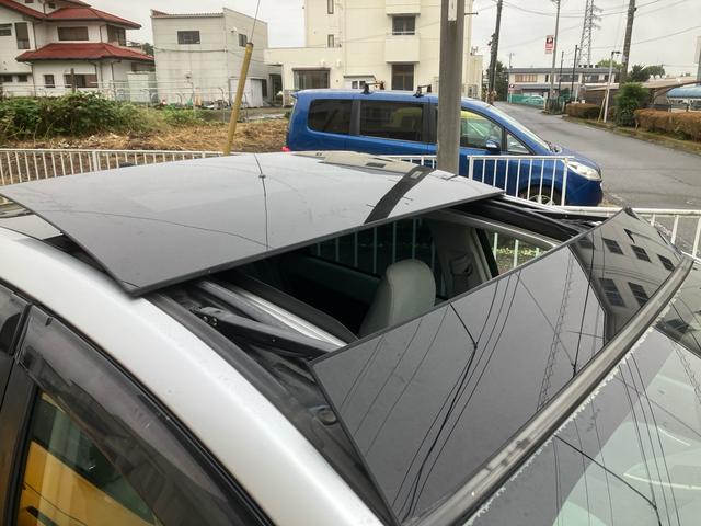 プリウス Ｇ　サンルーフ　モデリスタ　フルエアロ　車高調　ナビ　テレビ　Ｂｌｕｅｔｏｏｔｈ　バックカメラ　ＥＴＣ　クルーズコントロール　ソーラーパネル　スマートキー　ハイブリッド（15枚目）