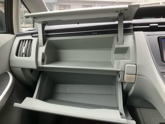 プリウス Ｇ　サンルーフ　モデリスタ　フルエアロ　車高調　ナビ　テレビ　Ｂｌｕｅｔｏｏｔｈ　バックカメラ　ＥＴＣ　クルーズコントロール　ソーラーパネル　スマートキー　ハイブリッド（33枚目）