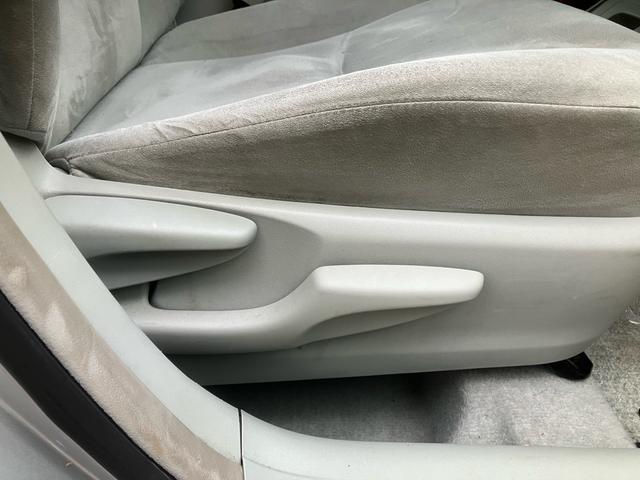 プリウス Ｇ　サンルーフ　モデリスタ　フルエアロ　車高調　ナビ　テレビ　Ｂｌｕｅｔｏｏｔｈ　バックカメラ　ＥＴＣ　クルーズコントロール　ソーラーパネル　スマートキー　ハイブリッド（36枚目）