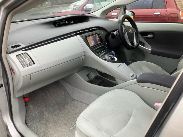 プリウス Ｇ　サンルーフ　モデリスタ　フルエアロ　車高調　ナビ　テレビ　Ｂｌｕｅｔｏｏｔｈ　バックカメラ　ＥＴＣ　クルーズコントロール　ソーラーパネル　スマートキー　ハイブリッド（38枚目）