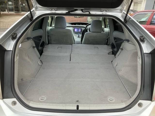 プリウス Ｇ　サンルーフ　モデリスタ　フルエアロ　車高調　ナビ　テレビ　Ｂｌｕｅｔｏｏｔｈ　バックカメラ　ＥＴＣ　クルーズコントロール　ソーラーパネル　スマートキー　ハイブリッド（42枚目）