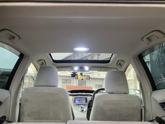 プリウス Ｇ　サンルーフ　モデリスタ　フルエアロ　車高調　ナビ　テレビ　Ｂｌｕｅｔｏｏｔｈ　バックカメラ　ＥＴＣ　クルーズコントロール　ソーラーパネル　スマートキー　ハイブリッド（43枚目）