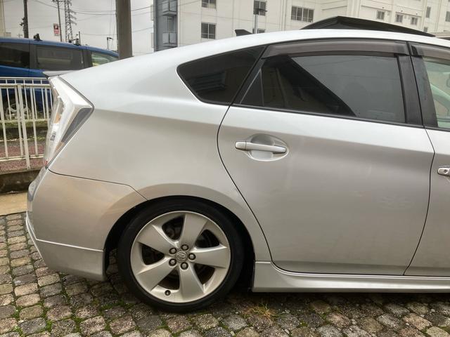 プリウス Ｇ　サンルーフ　モデリスタ　フルエアロ　車高調　ナビ　テレビ　Ｂｌｕｅｔｏｏｔｈ　バックカメラ　ＥＴＣ　クルーズコントロール　ソーラーパネル　スマートキー　ハイブリッド（55枚目）