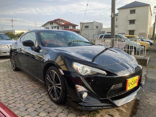 ８６ ＧＴリミテッド　保証１年　車検２年付き　ナビ　ＥＴＣ　パドルシフト　スマートキー　純正アルミホイール　オートエアコン　エアバック　パワーウィンドウ　衝突安全ボディ（10枚目）