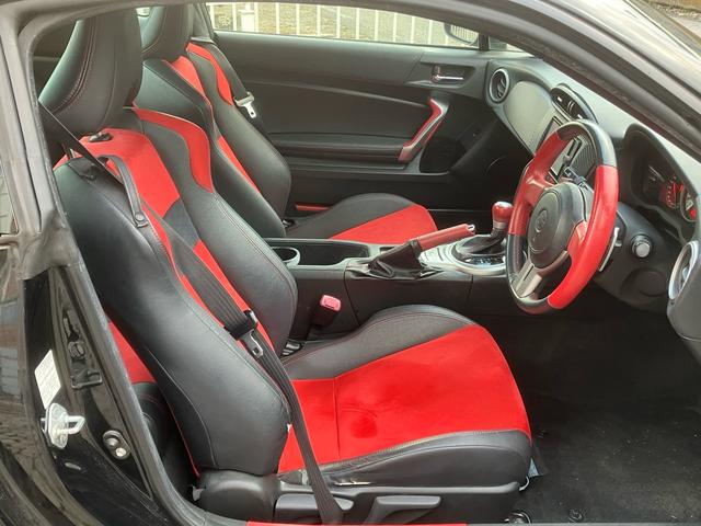 ８６ ＧＴリミテッド　保証１年　車検２年付き　ナビ　ＥＴＣ　パドルシフト　スマートキー　純正アルミホイール　オートエアコン　エアバック　パワーウィンドウ　衝突安全ボディ（34枚目）
