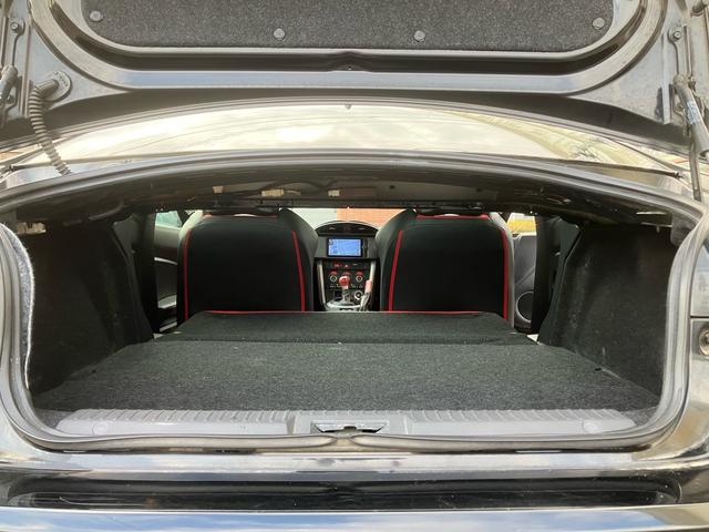 ８６ ＧＴリミテッド　保証１年　車検２年付き　ナビ　ＥＴＣ　パドルシフト　スマートキー　純正アルミホイール　オートエアコン　エアバック　パワーウィンドウ　衝突安全ボディ（40枚目）