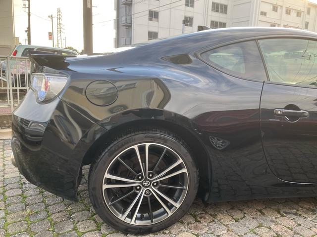 ８６ ＧＴリミテッド　保証１年　車検２年付き　ナビ　ＥＴＣ　パドルシフト　スマートキー　純正アルミホイール　オートエアコン　エアバック　パワーウィンドウ　衝突安全ボディ（49枚目）