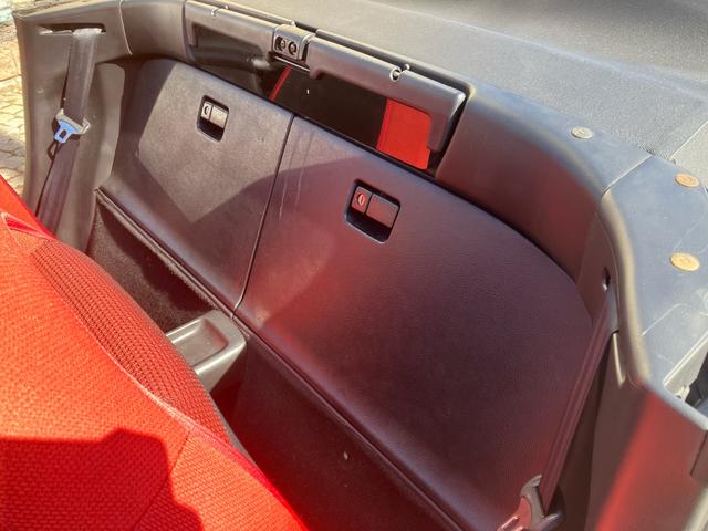 MR-S Sエディション 後期型 6速マニュアル 新品幌 赤内装 TRDマフラー 16インチアルミホイール ドライブレコーダー 1ZZエンジン エアバック パワーウィンドウ ETC 禁煙車 衝突安全ボディ(37枚目)