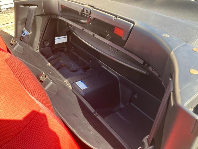 MR-S Sエディション 後期型 6速マニュアル 新品幌 赤内装 TRDマフラー 16インチアルミホイール ドライブレコーダー 1ZZエンジン エアバック パワーウィンドウ ETC 禁煙車 衝突安全ボディ(38枚目)