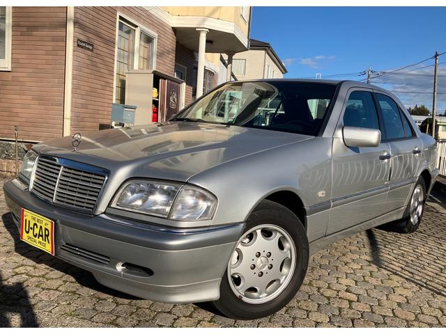 Ｃクラス Ｃ２４０　後期型　左ハンドル　Ｗ２０２　純正アルミホイール　パワーシート　ディーラー車（7枚目）
