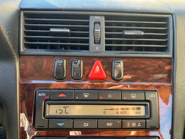 Ｃクラス Ｃ２４０　後期型　左ハンドル　Ｗ２０２　純正アルミホイール　パワーシート　ディーラー車（17枚目）