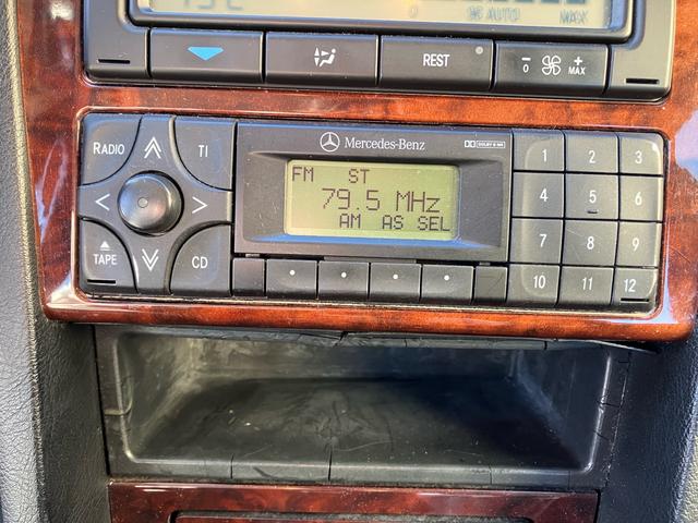 Ｃクラス Ｃ２４０　後期型　左ハンドル　Ｗ２０２　純正アルミホイール　パワーシート　ディーラー車（19枚目）