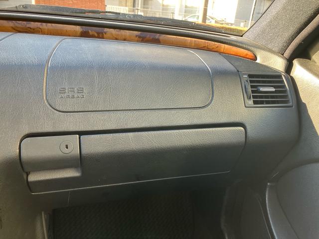 Ｃクラス Ｃ２４０　後期型　左ハンドル　Ｗ２０２　純正アルミホイール　パワーシート　ディーラー車（45枚目）