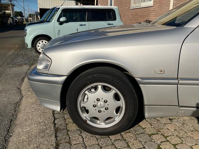 Ｃクラス Ｃ２４０　後期型　左ハンドル　Ｗ２０２　純正アルミホイール　パワーシート　ディーラー車（47枚目）