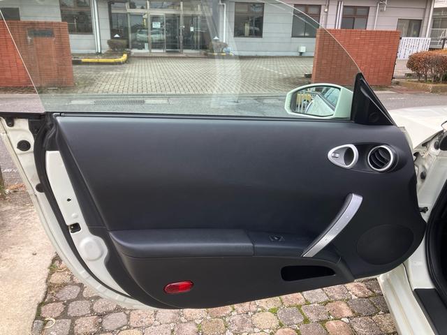 フェアレディZ バージョンT 車検2年付き BOSEサウンドシステム Z33後期純正アルミ ナビ CD DVD ETC バックモニター レザーシート シートヒーター パワーシート キーレス MTモード付5AT 2シーター(62枚目)