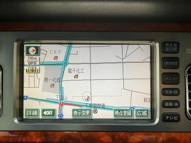 センチュリー フロアシフト 中期型 EMVデュアルパッケージ装着車 フロア6AT ナビ ETC マッサージ ドアミラー 本革 マルチ カーテン シートヒーター クルコン V12エンジン パワーシート オットマン DVD(22枚目)