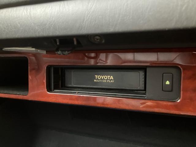 センチュリー フロアシフト 中期型 EMVデュアルパッケージ装着車 フロア6AT ナビ ETC マッサージ ドアミラー 本革 マルチ カーテン シートヒーター クルコン V12エンジン パワーシート オットマン DVD(34枚目)