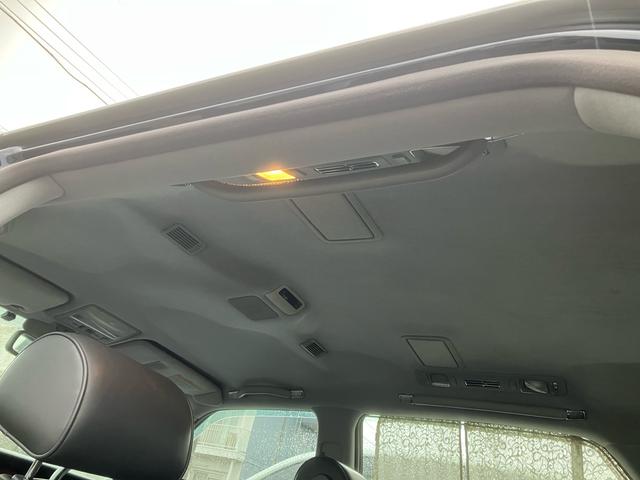 センチュリー フロアシフト 中期型 EMVデュアルパッケージ装着車 フロア6AT ナビ ETC マッサージ ドアミラー 本革 マルチ カーテン シートヒーター クルコン V12エンジン パワーシート オットマン DVD(50枚目)