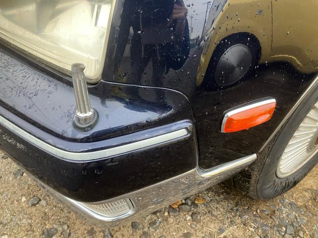 センチュリー フロアシフト 中期型 EMVデュアルパッケージ装着車 フロア6AT ナビ ETC マッサージ ドアミラー 本革 マルチ カーテン シートヒーター クルコン V12エンジン パワーシート オットマン DVD(70枚目)