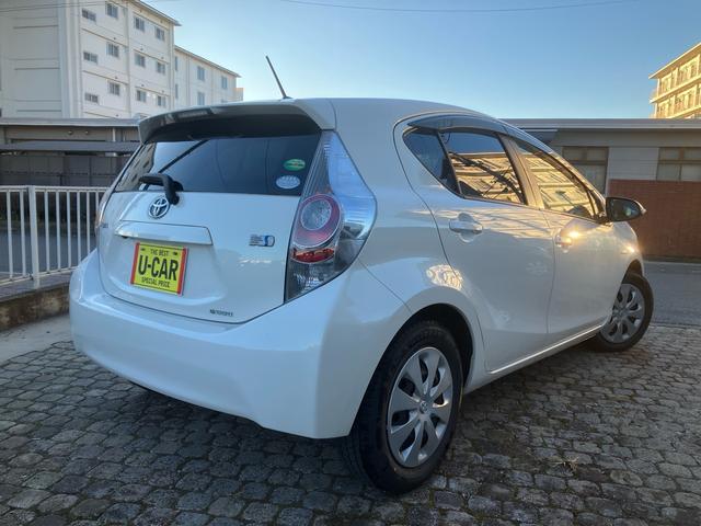 アクア S 保証1年 車検2年付き ハイブリッド ナビ Bluetooth テレビ バックモニター ETC 寒冷地仕様 ミラーヒーター オートエアコン デュアルエアバック キーレスエントリー ABS(8枚目)