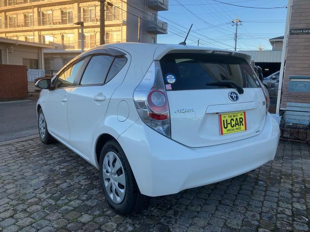 アクア S 保証1年 車検2年付き ハイブリッド ナビ Bluetooth テレビ バックモニター ETC 寒冷地仕様 ミラーヒーター オートエアコン デュアルエアバック キーレスエントリー ABS(13枚目)