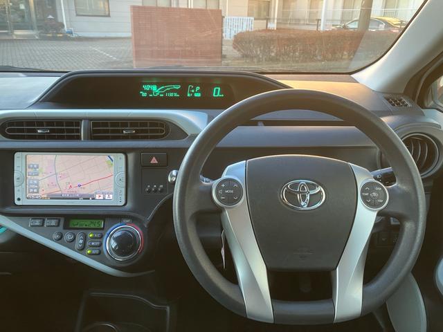 アクア S 保証1年 車検2年付き ハイブリッド ナビ Bluetooth テレビ バックモニター ETC 寒冷地仕様 ミラーヒーター オートエアコン デュアルエアバック キーレスエントリー ABS(15枚目)