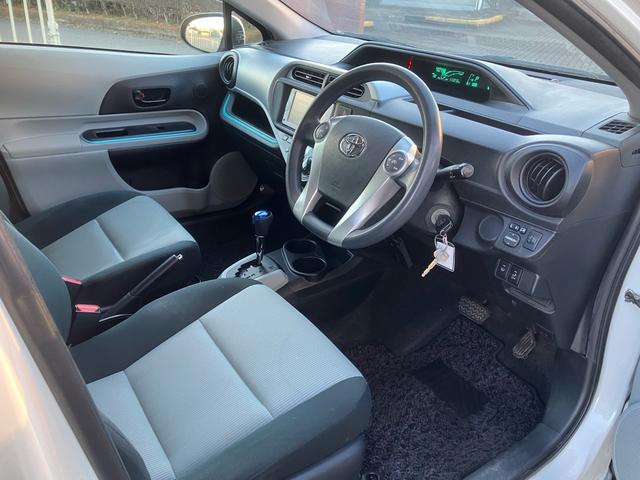 アクア S 保証1年 車検2年付き ハイブリッド ナビ Bluetooth テレビ バックモニター ETC 寒冷地仕様 ミラーヒーター オートエアコン デュアルエアバック キーレスエントリー ABS(36枚目)