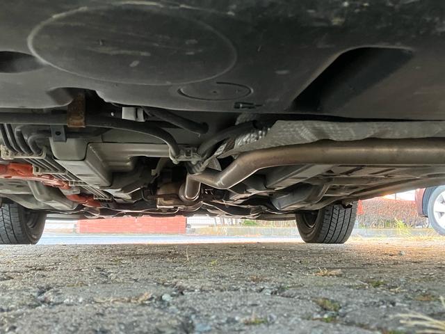 アクア S 保証1年 車検2年付き ハイブリッド ナビ Bluetooth テレビ バックモニター ETC 寒冷地仕様 ミラーヒーター オートエアコン デュアルエアバック キーレスエントリー ABS(61枚目)