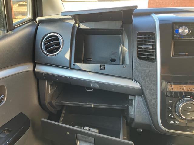 �㉺�ɊJ�������̂��̂����[�\�ł��B