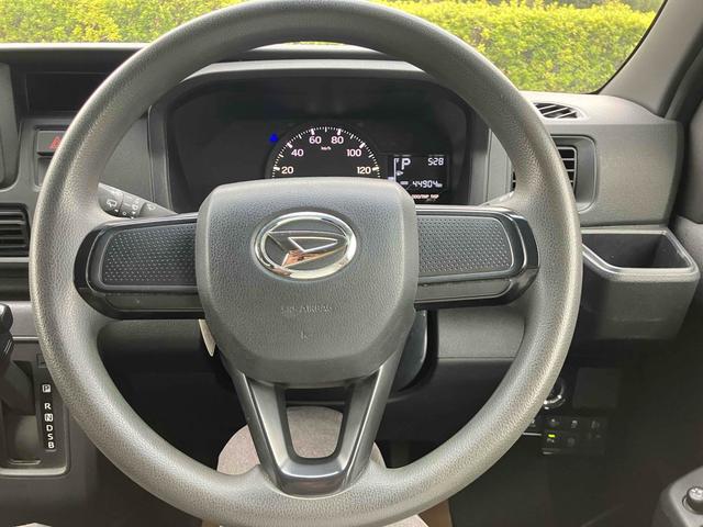 自ら操るハンドル!ドライバーの生命線です。お客様の目で実際にご確認ください。