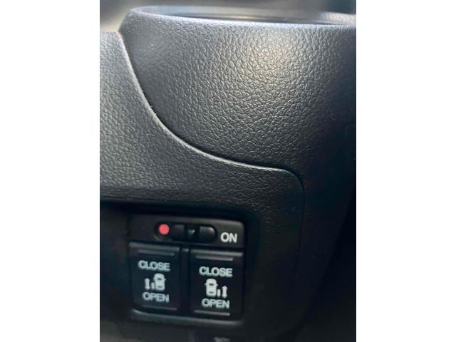 N-BOX G SSパッケージ ETC バックカメラ 両側電動スライドドア ナビ HID スマートキー アイドリングストップ 電動格納ミラー シートヒーター ベンチシート CVT 盗難防止システム ABS ESC アルミホイール(6枚目)