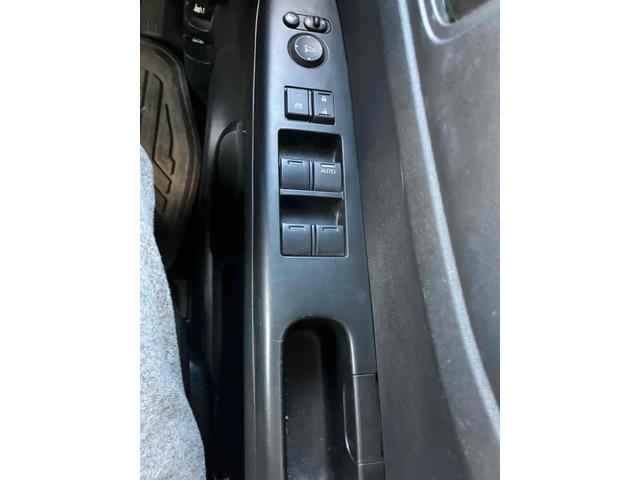 N-BOX G SSパッケージ ETC バックカメラ 両側電動スライドドア ナビ HID スマートキー アイドリングストップ 電動格納ミラー シートヒーター ベンチシート CVT 盗難防止システム ABS ESC アルミホイール(10枚目)