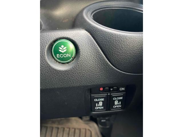 N-BOX G SSパッケージ ETC バックカメラ 両側電動スライドドア ナビ HID スマートキー アイドリングストップ 電動格納ミラー シートヒーター ベンチシート CVT 盗難防止システム ABS ESC アルミホイール(11枚目)