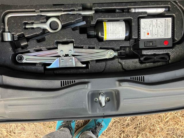 N-BOX G SSパッケージ ETC バックカメラ 両側電動スライドドア ナビ HID スマートキー アイドリングストップ 電動格納ミラー シートヒーター ベンチシート CVT 盗難防止システム ABS ESC アルミホイール(16枚目)