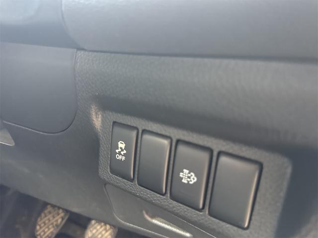 エクストレイル ２０ＧＴ　４ＷＤ　オートクルーズコントロール　ナビ　オートライト　ＨＩＤ　アルミホイール　スマートキー　電動格納ミラー　シートヒーター　ＭＴ　盗難防止システム　衝突安全ボディ　記録簿　ＡＢＳ　ＥＳＣ　エアコン（9枚目）