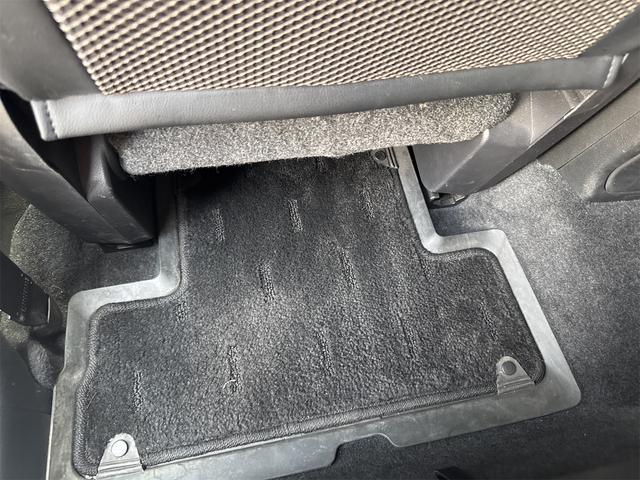 エクストレイル ２０ＧＴ　４ＷＤ　オートクルーズコントロール　ナビ　オートライト　ＨＩＤ　アルミホイール　スマートキー　電動格納ミラー　シートヒーター　ＭＴ　盗難防止システム　衝突安全ボディ　記録簿　ＡＢＳ　ＥＳＣ　エアコン（35枚目）