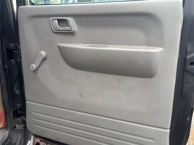 キャンター Wキャブ トラック MT 後輪ダブル ETC エアコン パワーウィンドウ 運転席エアバッグ(13枚目)
