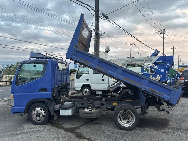 キャンター ダンプ　ＭＴ　後輪ダブル　電動格納ミラー　エアコン　パワーウィンドウ　運転席エアバッグ　記録簿（9枚目）