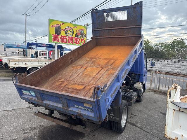 キャンター ダンプ　ＭＴ　後輪ダブル　電動格納ミラー　エアコン　パワーウィンドウ　運転席エアバッグ　記録簿（12枚目）