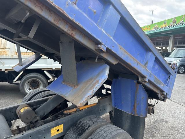 キャンター ダンプ　ＭＴ　後輪ダブル　電動格納ミラー　エアコン　パワーウィンドウ　運転席エアバッグ　記録簿（26枚目）