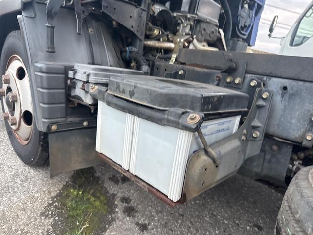 キャンター ダンプ　ＭＴ　後輪ダブル　電動格納ミラー　エアコン　パワーウィンドウ　運転席エアバッグ　記録簿（28枚目）