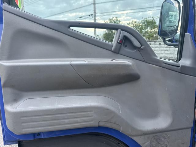 キャンター ダンプ　ＭＴ　後輪ダブル　電動格納ミラー　エアコン　パワーウィンドウ　運転席エアバッグ　記録簿（33枚目）