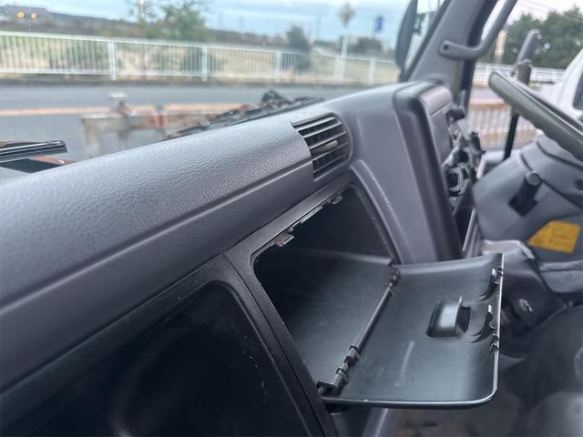 キャンター ダンプ　ＭＴ　後輪ダブル　電動格納ミラー　エアコン　パワーウィンドウ　運転席エアバッグ　記録簿（44枚目）