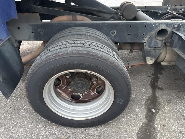 キャンター ダンプ　ＭＴ　後輪ダブル　電動格納ミラー　エアコン　パワーウィンドウ　運転席エアバッグ　記録簿（65枚目）