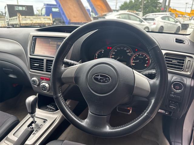 インプレッサアネシス ２．０ｉ－Ｓ　４ＷＤ　ＥＴＣ　アルミホイール　ＨＩＤ　ＡＴ　スマートキー　電動格納ミラー　盗難防止システム　パワーシート　衝突安全ボディ　ＡＢＳ　エアコン　パワーステアリング　パワーウィンドウ　運転席エアバッグ（2枚目）