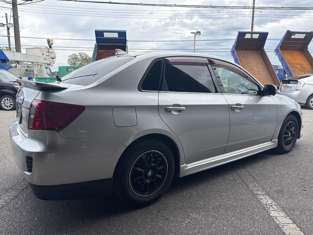 インプレッサアネシス ２．０ｉ－Ｓ　４ＷＤ　ＥＴＣ　アルミホイール　ＨＩＤ　ＡＴ　スマートキー　電動格納ミラー　盗難防止システム　パワーシート　衝突安全ボディ　ＡＢＳ　エアコン　パワーステアリング　パワーウィンドウ　運転席エアバッグ（21枚目）